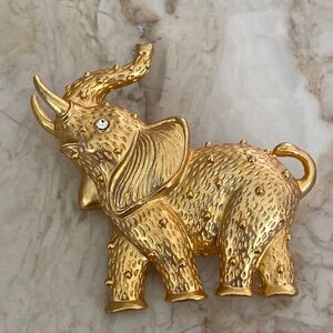 Vintage Gold Tone Elephant Brooch